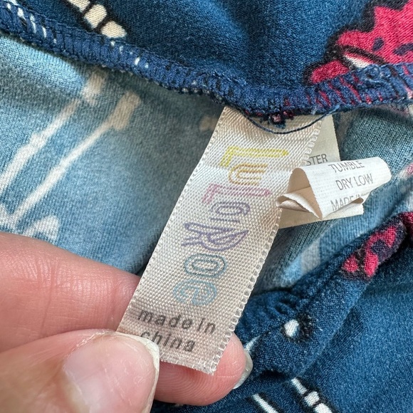 LuLaRoe Halloween Limited Edition Flying Skeleton Print Leggings Size O/S OS - Picture 8 of 11